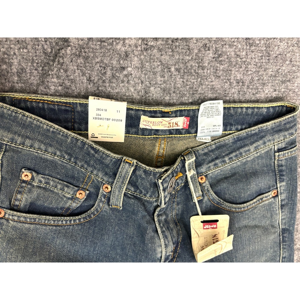 Levi's 518 Boot Cut Stretch Jeans Womens Size 7 Long NWT Blue Denim Y2K Low Rise - Picture 9 of 11